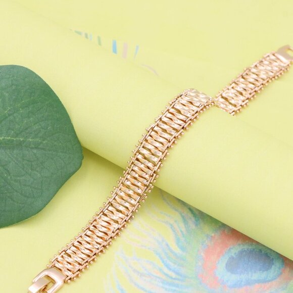 "Elegant Rose Gold Wide Link Bracelet in High Polish Finish, XPBL1121 - Picture 4 of 12